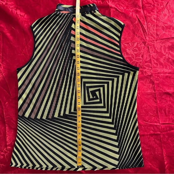 Showstopper Jamie Sadock top, EUC, Size XL - Picture 11 of 13